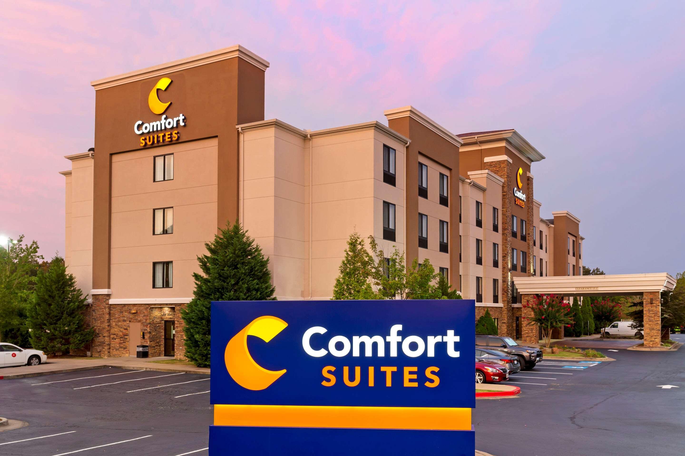 Comfort Suites Little Rock Exterior photo